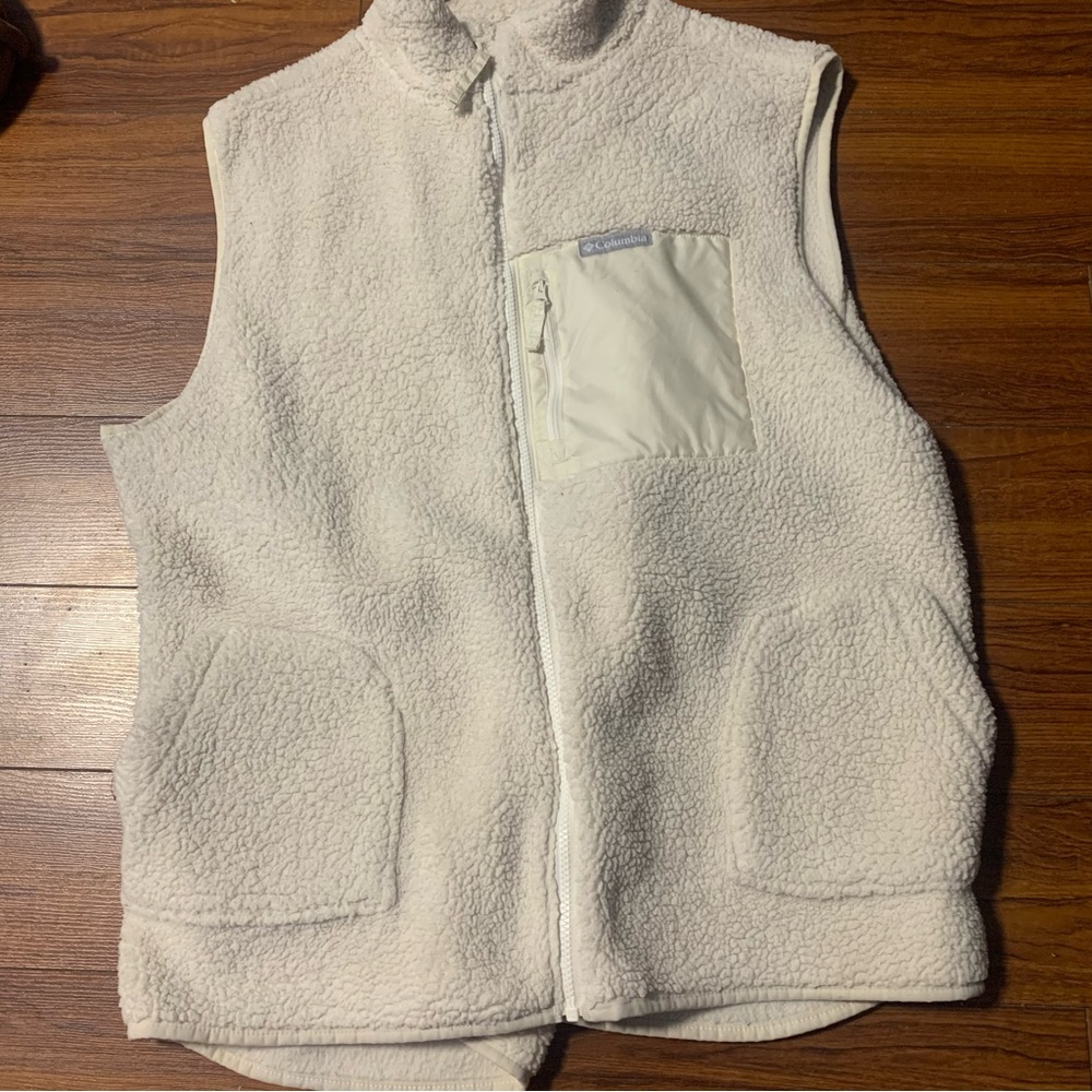 Women’s Columbia Vest